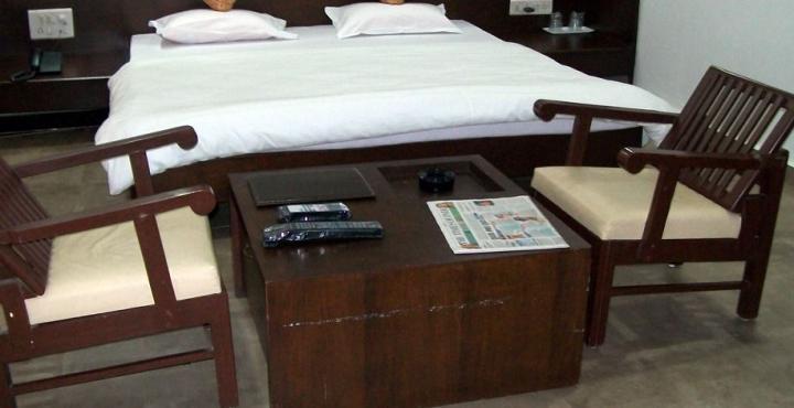 Hotel Palm View Residency Vadodara Extérieur photo